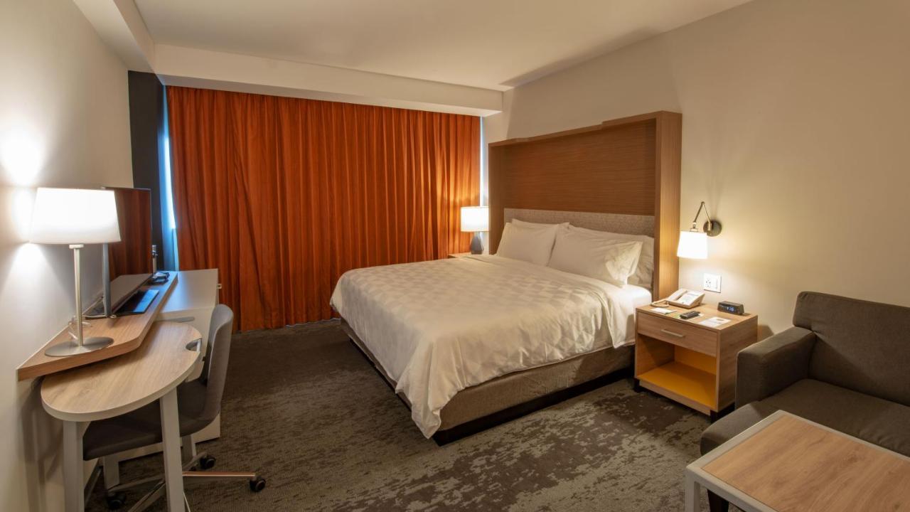 Holiday Inn & Suites - Merida La Isla By Ihg Exterior photo