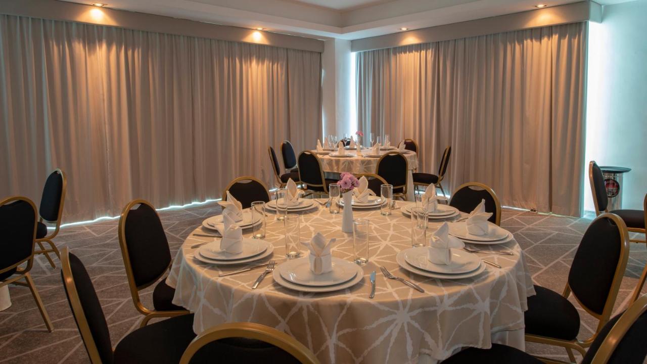Holiday Inn & Suites - Merida La Isla By Ihg Exterior photo